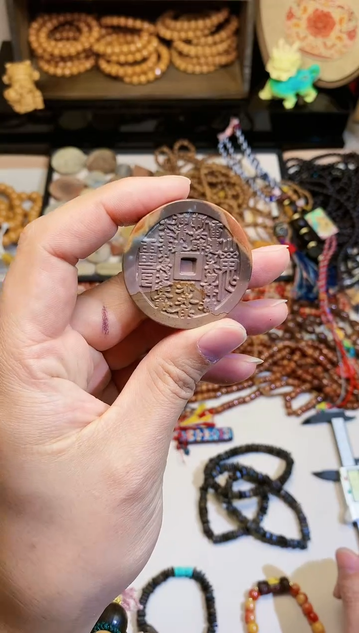 【闪购商品】非洲檀香无事牌大山鬼