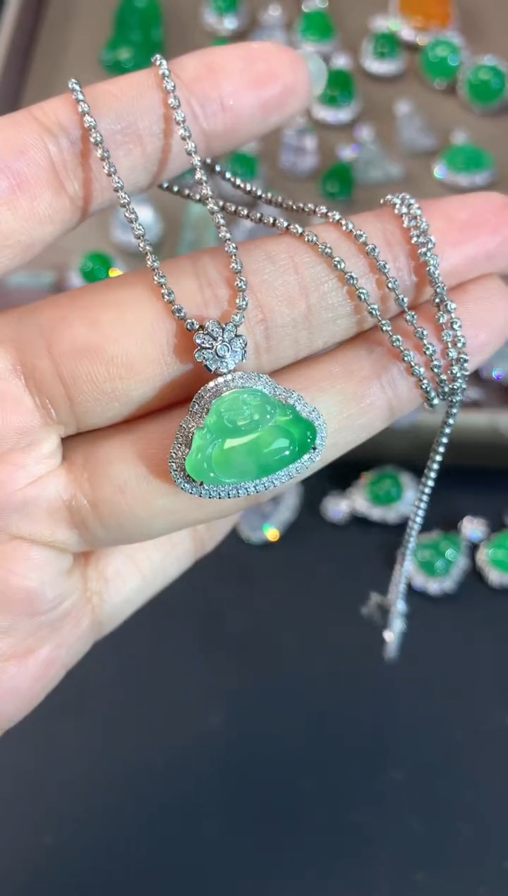 【闪购商品】翡翠吊坠(不含链)18K金镶嵌A377|6980