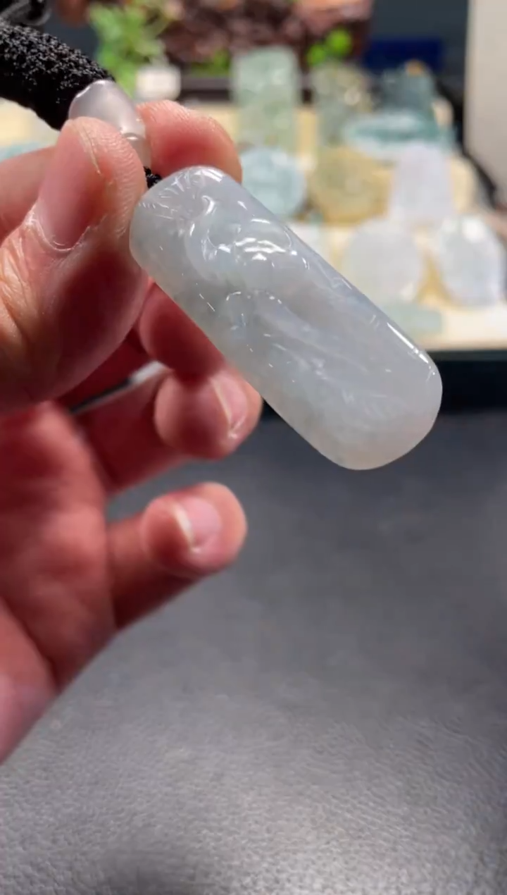 颈饰未镶嵌翡翠12/25/212