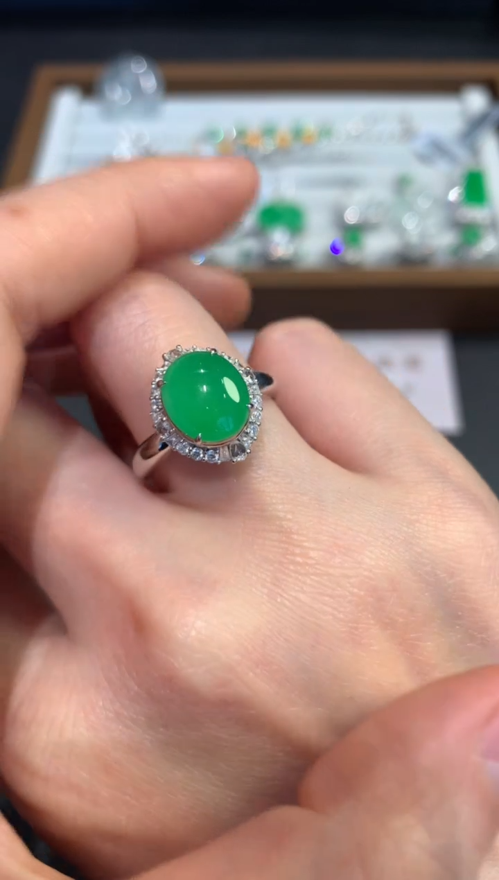 【闪购商品】翡翠戒指18K金镶嵌A32-12800