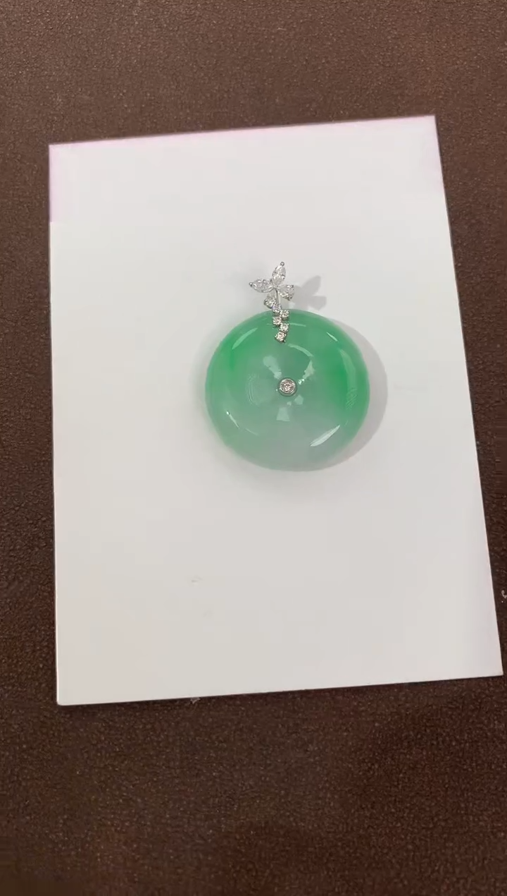 【闪购商品】翡翠颈饰18K金镶嵌天然缅甸a货翡翠