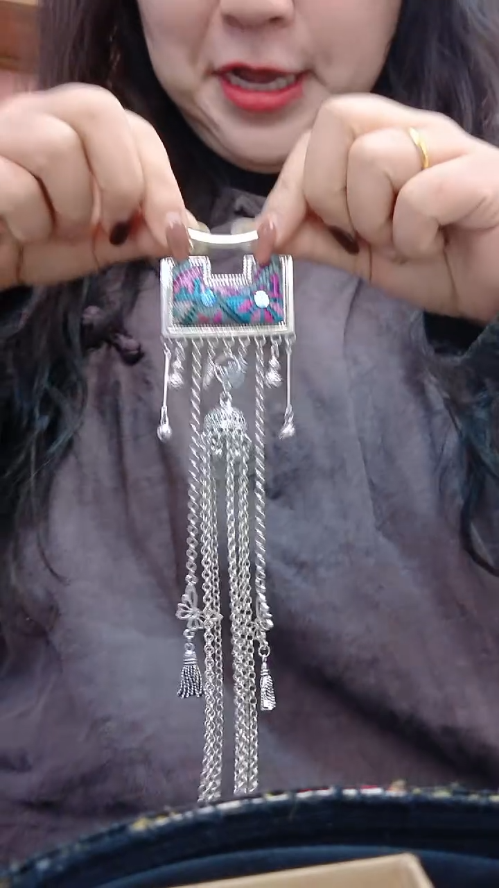 【闪购商品】织绣民族风老绣饰品431