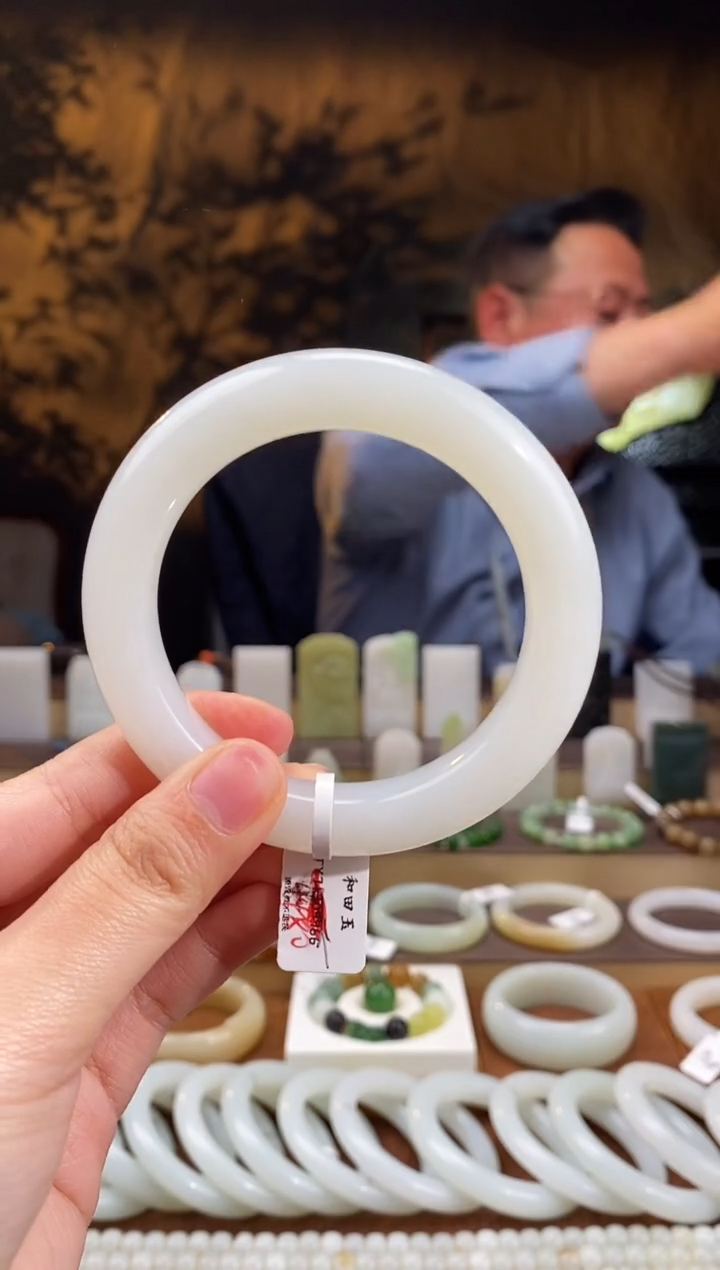 颈饰未镶嵌和田玉白玉 60圈口