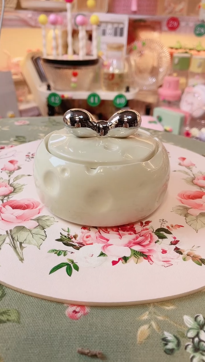 【闪购商品】摆件奶酪烟灰缸品质好，发货快，放心拍