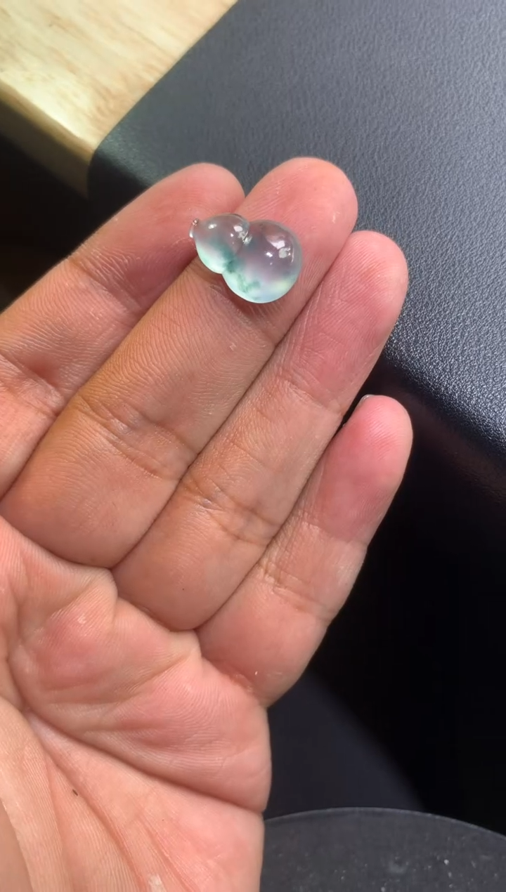 【闪购商品】翡翠颈饰未镶嵌葫芦