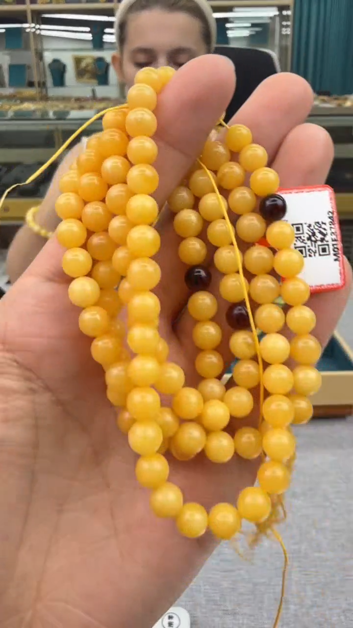 未镶嵌颈饰琥珀116秒拍号 假一赔三