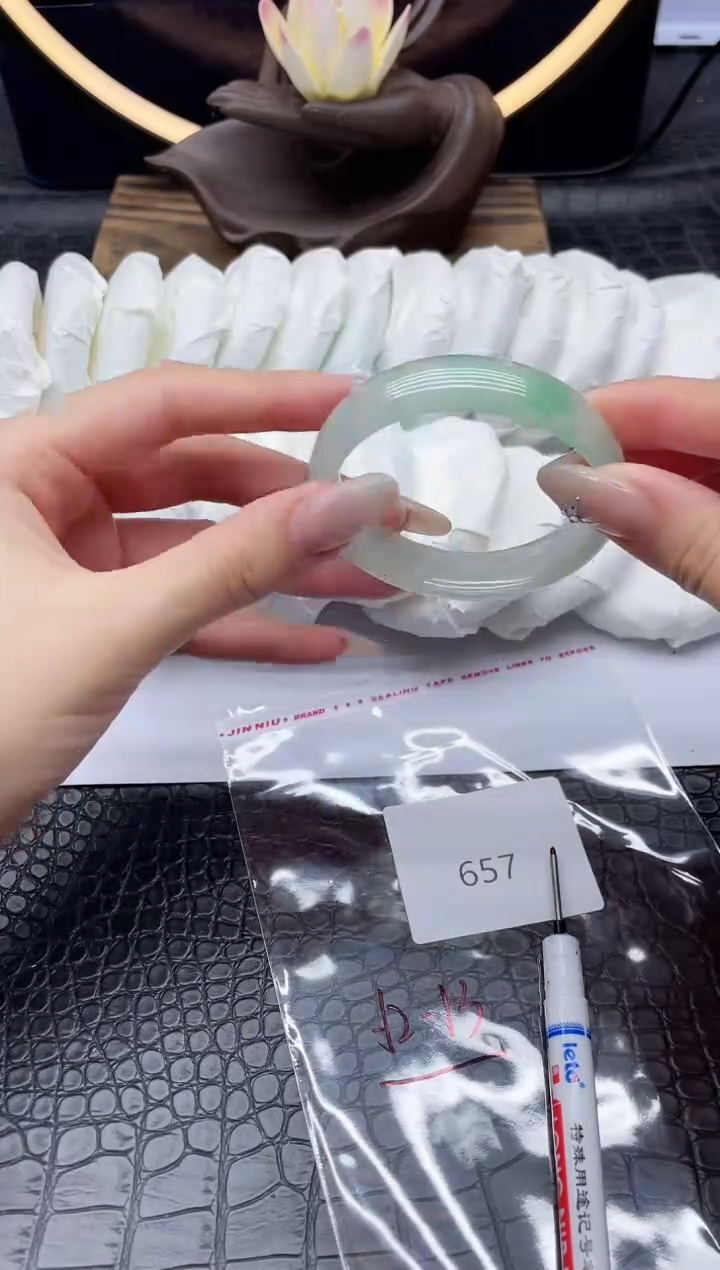 未镶嵌手镯翡翠翡翠一物一图657