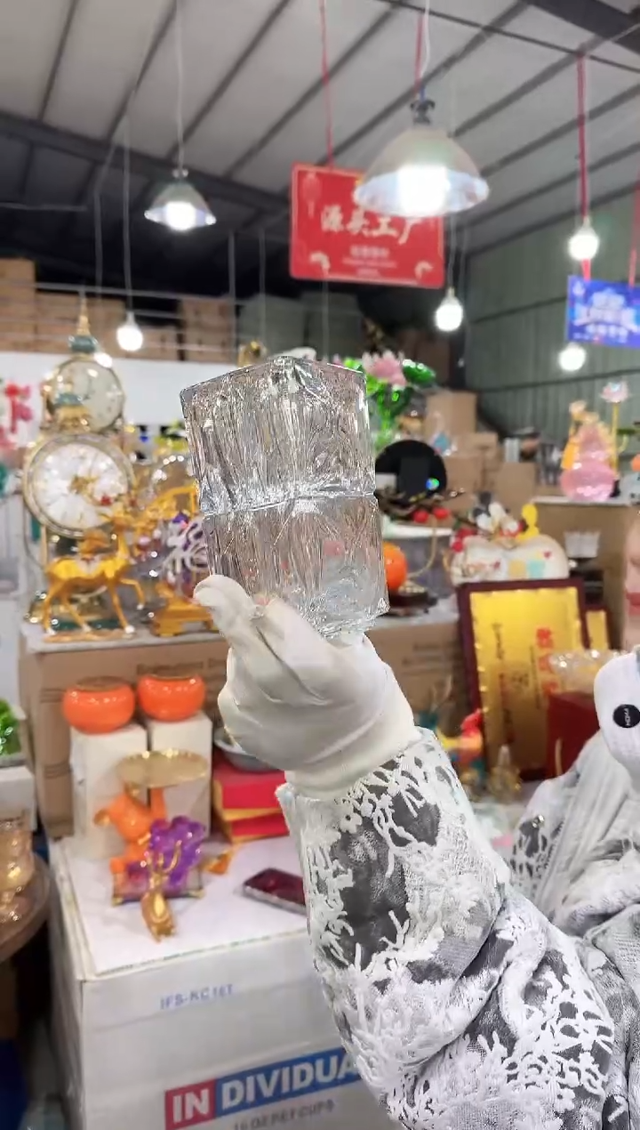 【闪购商品】无铅玻璃悠悠I-花器-72早