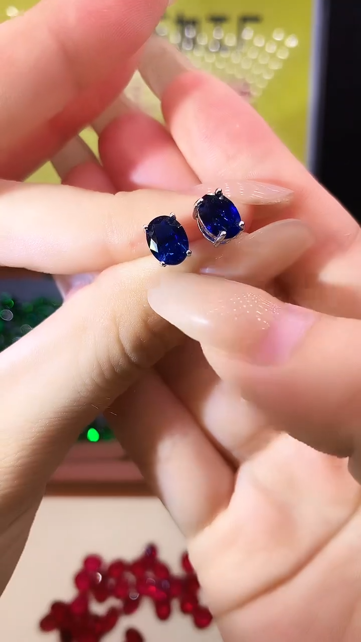 蓝宝石耳饰银S925镶嵌........