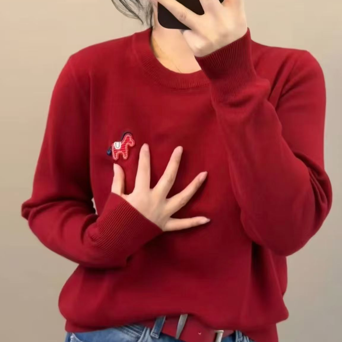 严选福利  女士新年款 小马针织杉圆领 舒适百搭