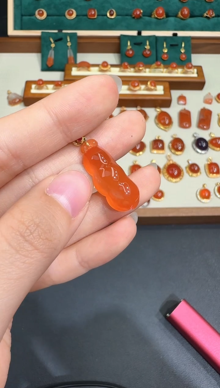 【闪购商品】南红玛瑙18K金镶嵌吊坠X0319-223-665/18k