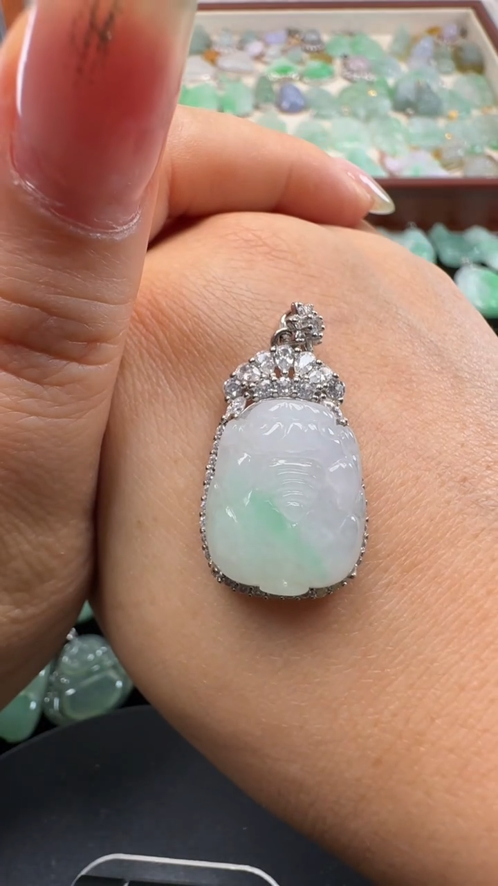 吊坠(不含链)银S925镶嵌翡翠貔貅