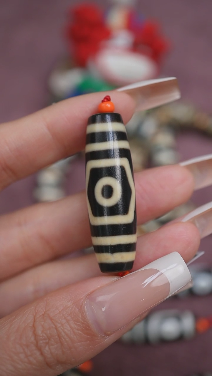 【闪购商品】玛瑙/玉髓颈饰未镶嵌蚀花玛瑙珠定制编绳