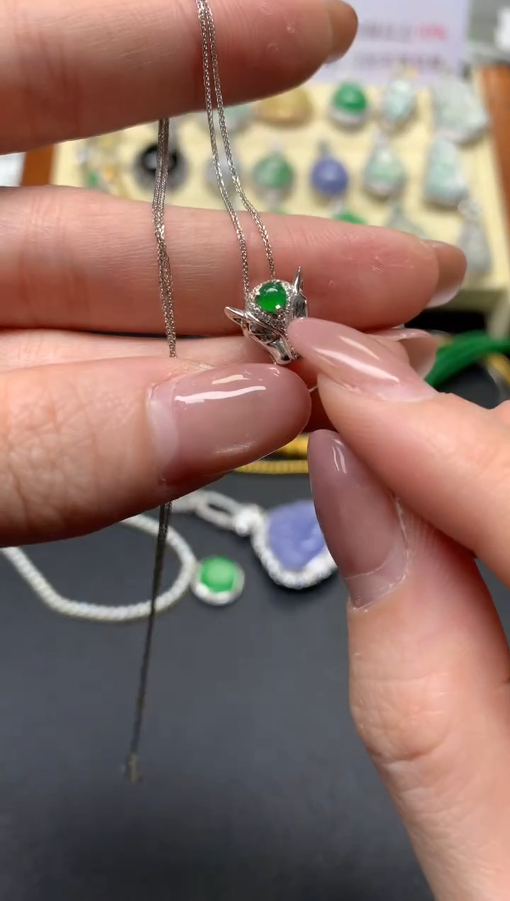 翡翠18K金镶嵌项链项链|2500+250