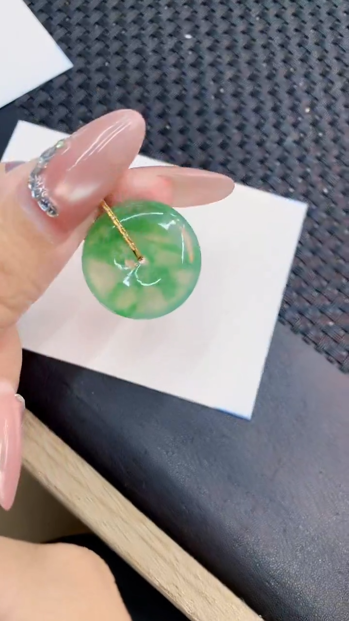翡翠18K金镶嵌吊坠(不含链)1