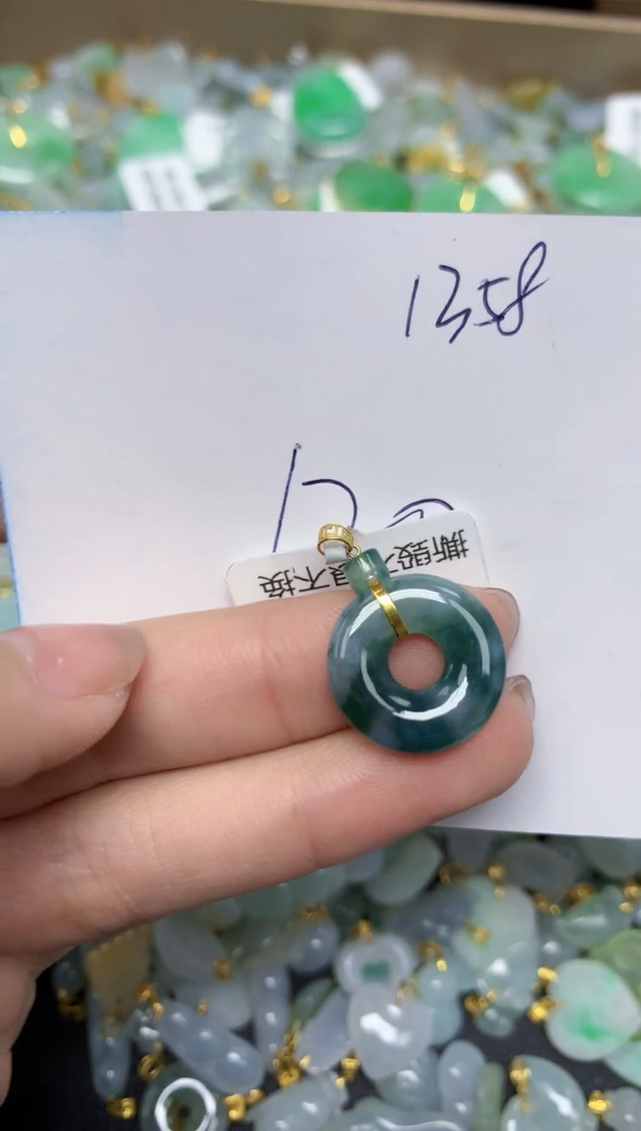 【闪购商品】翡翠颈饰18K金镶嵌 天然翡翠A货