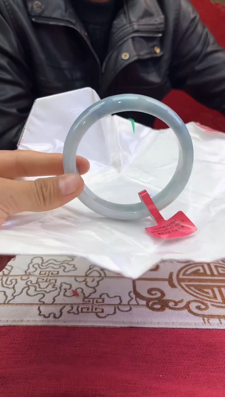 【闪购商品】翡翠手镯未镶嵌翡翠手镯