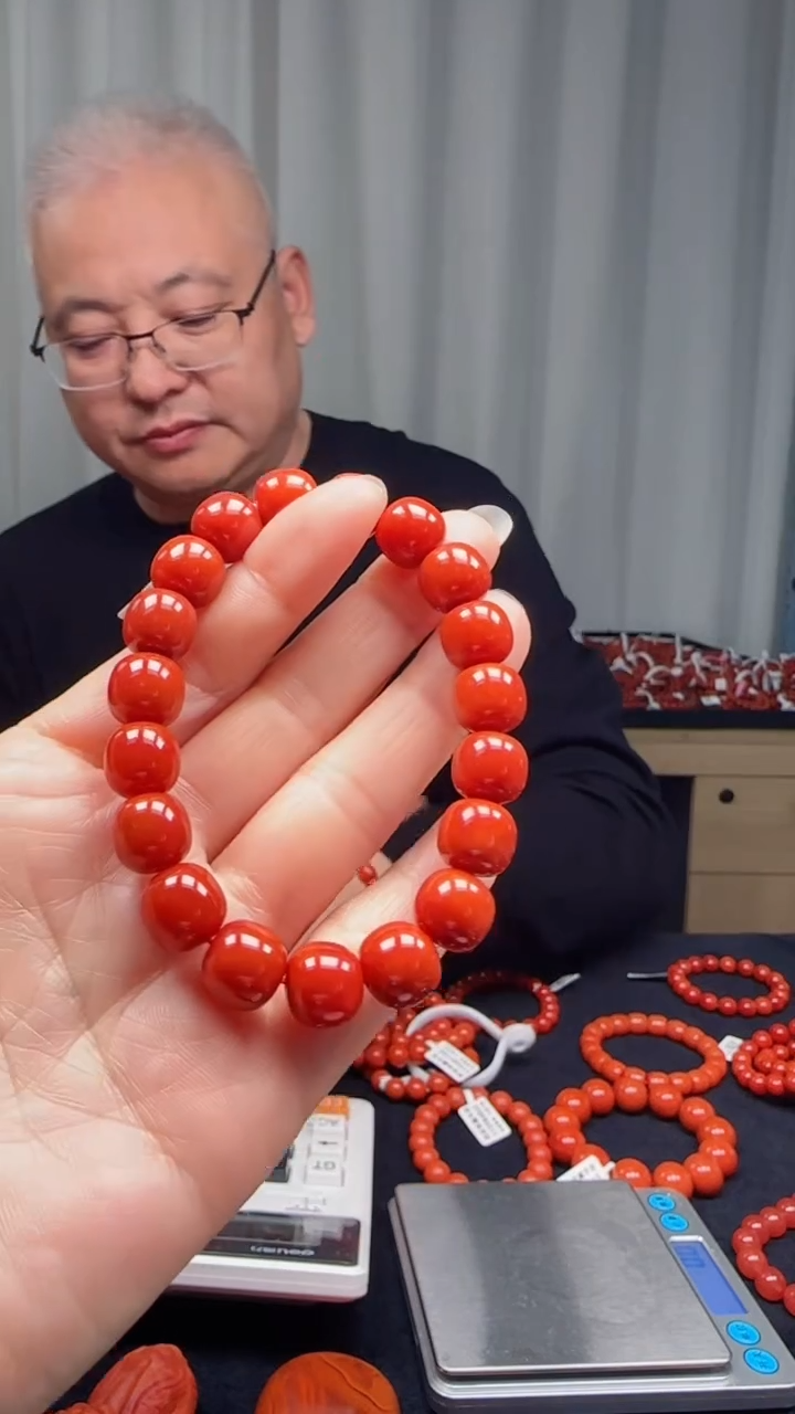 未镶嵌多样性发一件南红玛瑙【高货】锦红11mm保山老型单圈 