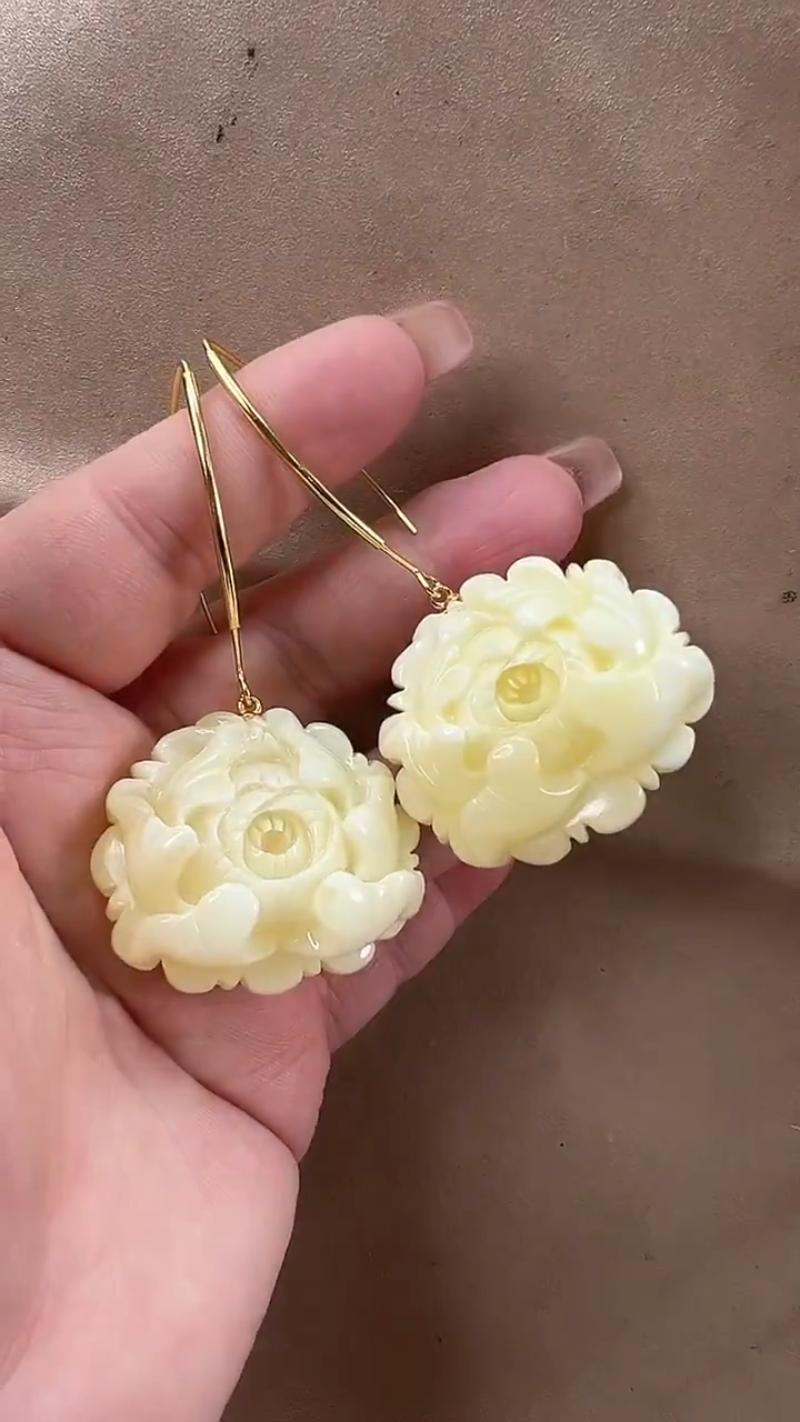 琥珀颈饰未镶嵌耳环