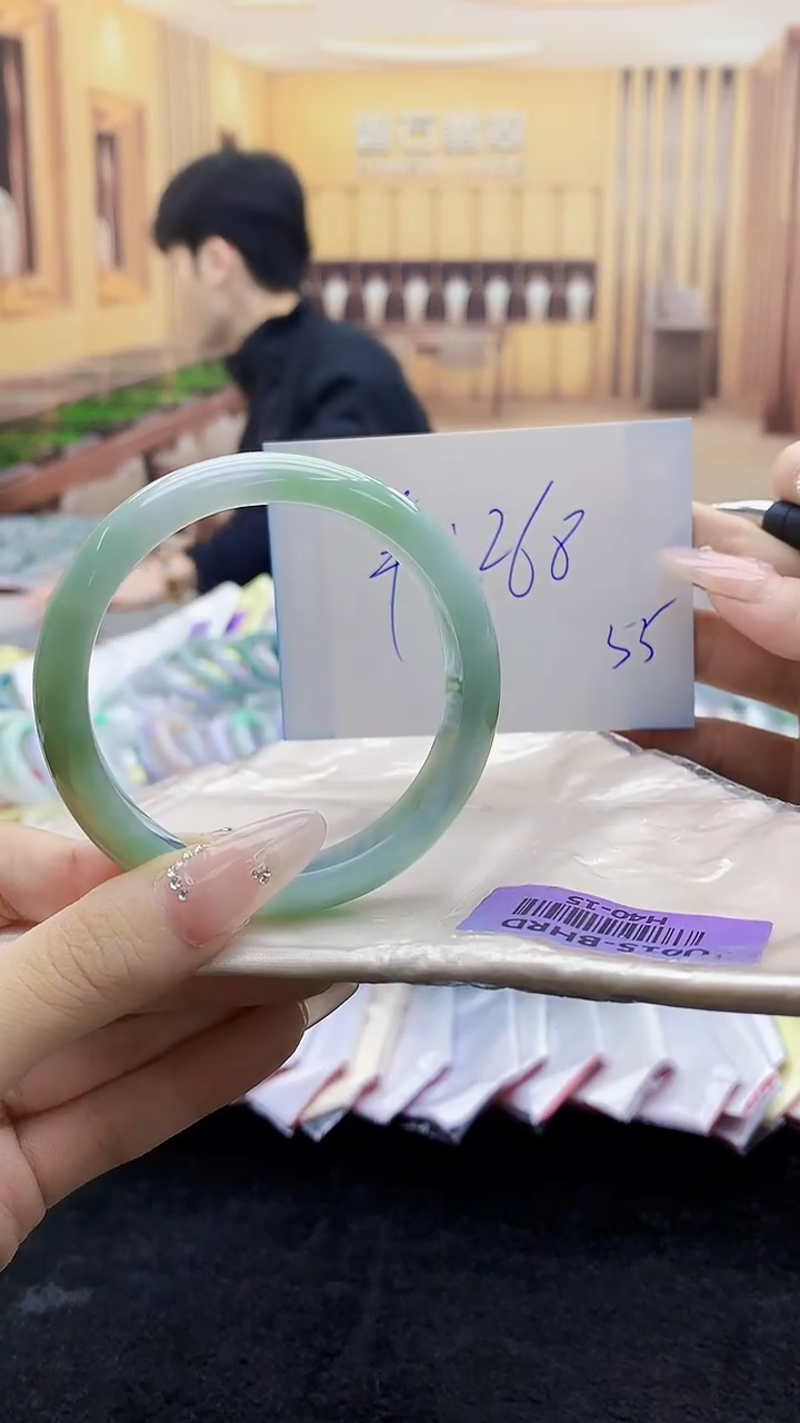 【闪购商品】翡翠手镯未镶嵌   H40-15