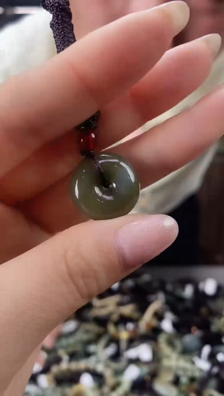 【闪购商品】和田玉颈饰未镶嵌多样性发货，拍一发一