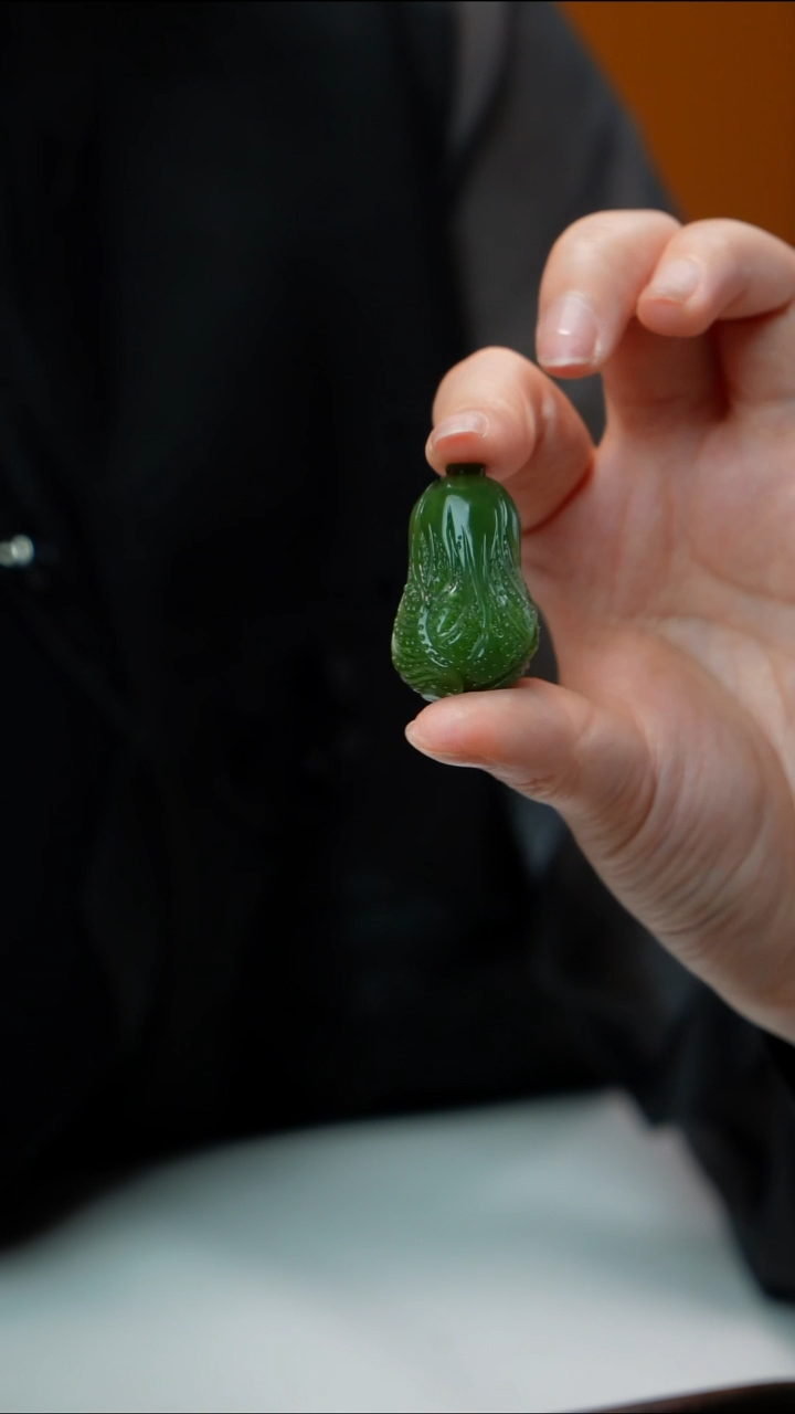 和田玉（碧玉）未镶嵌颈饰碧玉白菜吊坠 多样性发其一