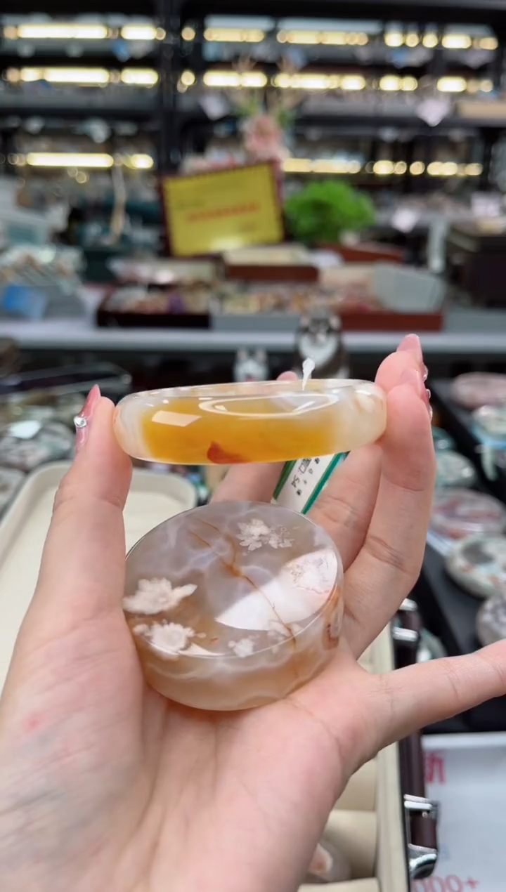 【闪购商品】石英质玉手镯未镶嵌54圈口（赠品镯心）3779006