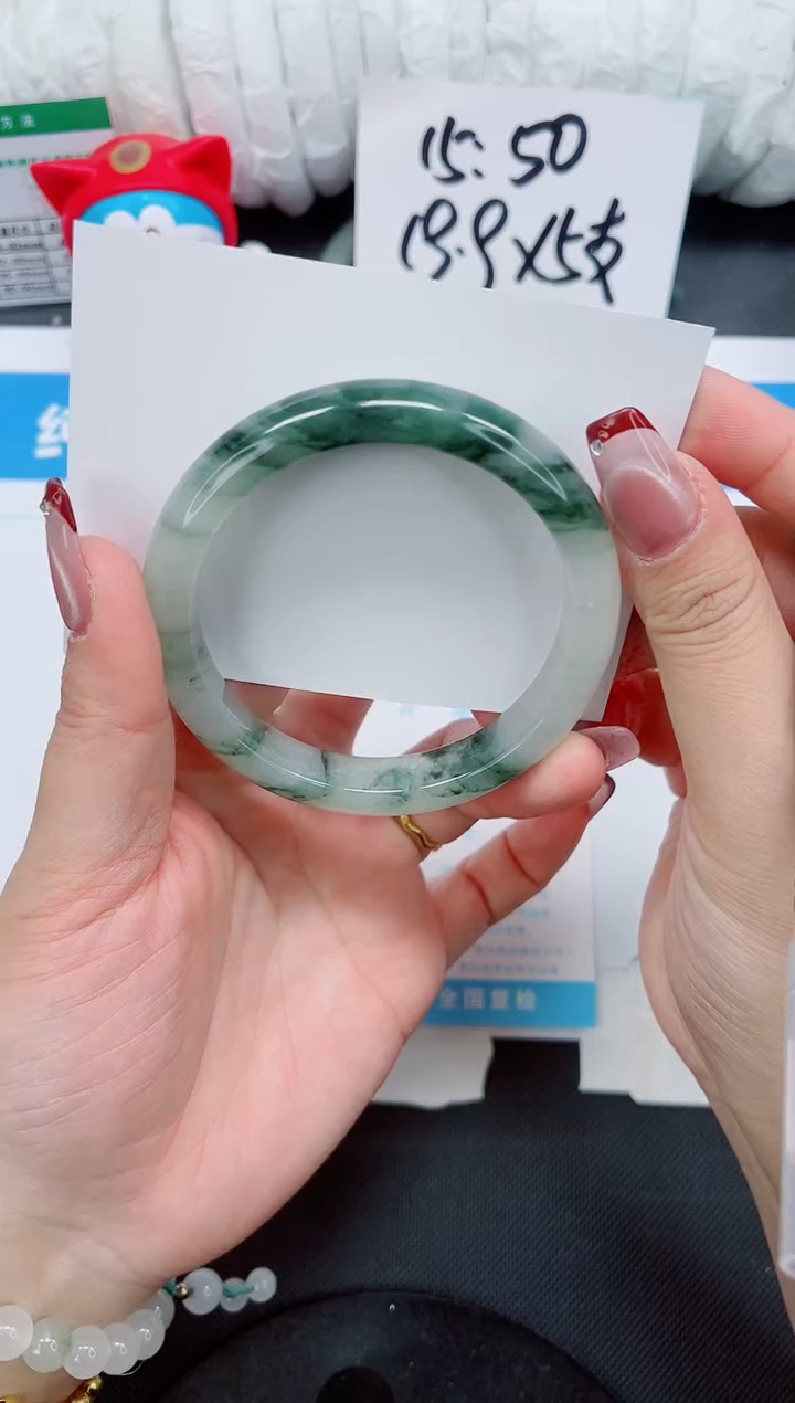 【闪购商品】石英质玉手镯未镶嵌53