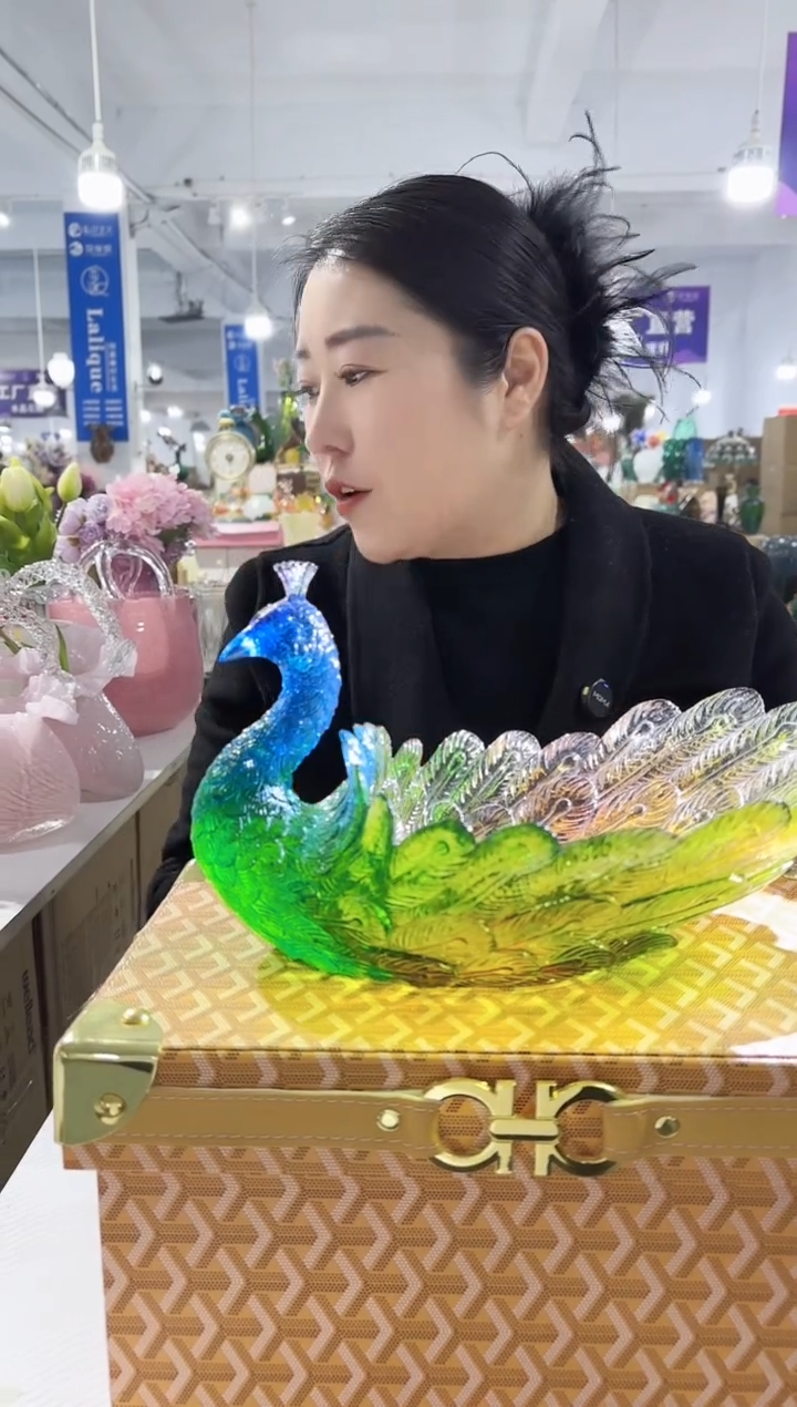 【闪购商品】玻璃YS-孔雀果盘