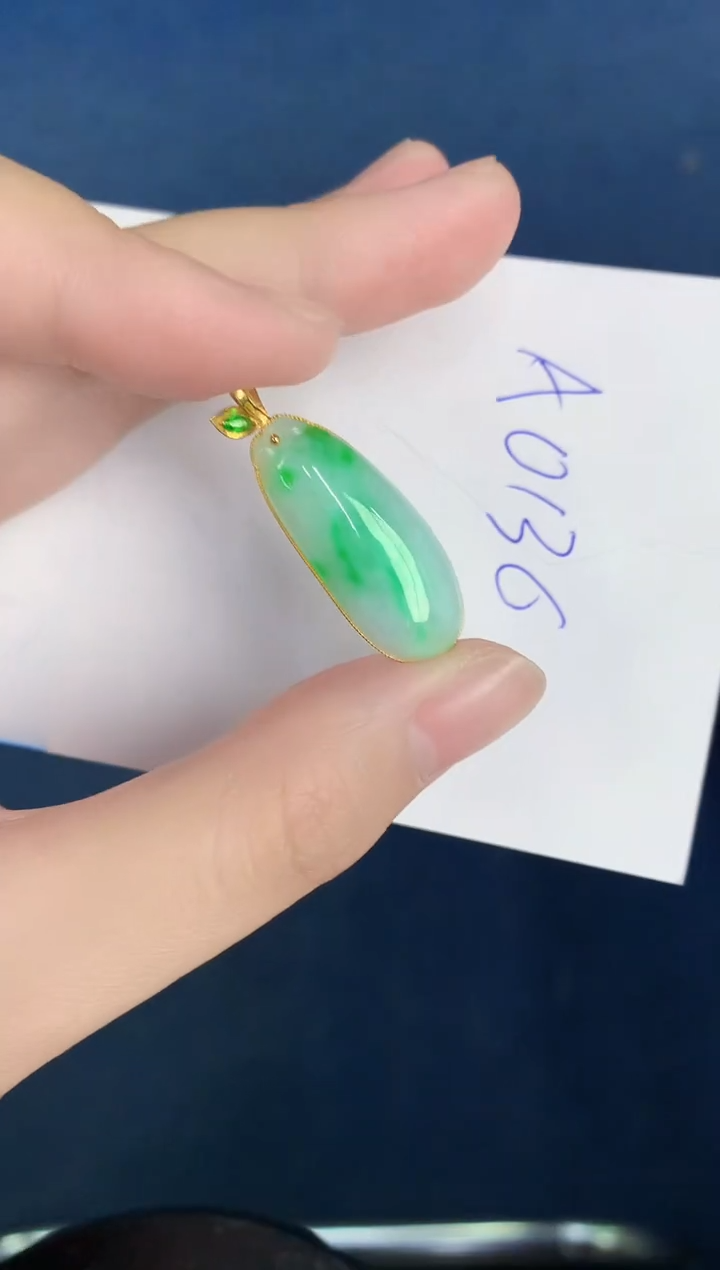 【闪购商品】翡翠颈饰18K金镶嵌000000000