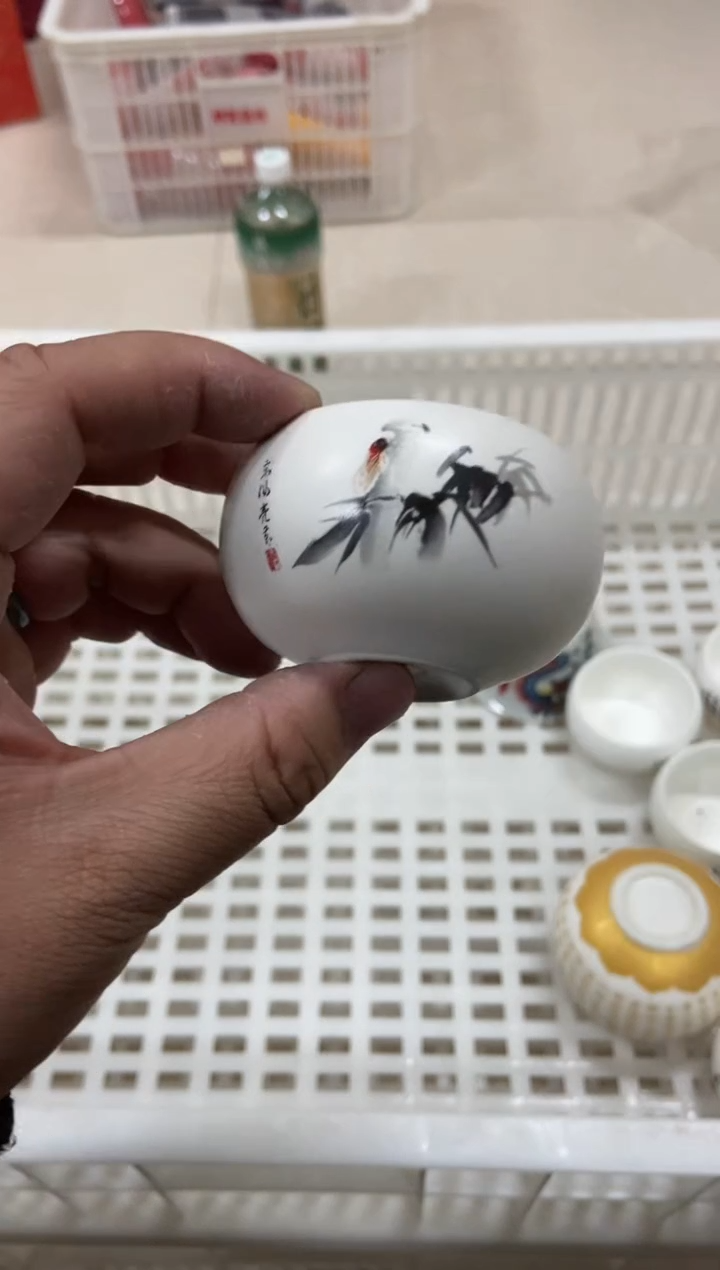 杯子瓷无运费险有瑕疵的摄影的产品有使用过的痕迹有点脏介意勿拍