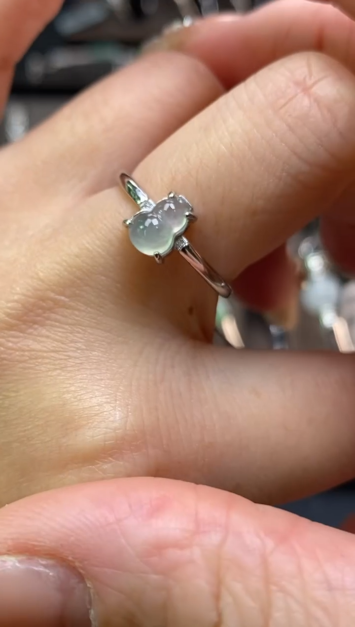 颈饰银S925镶嵌翡翠净货18826