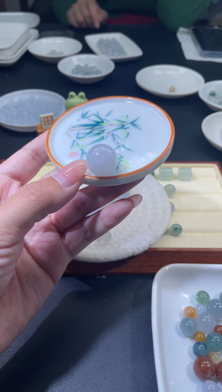 未镶嵌定制翡翠暖****姐翡翠毛货