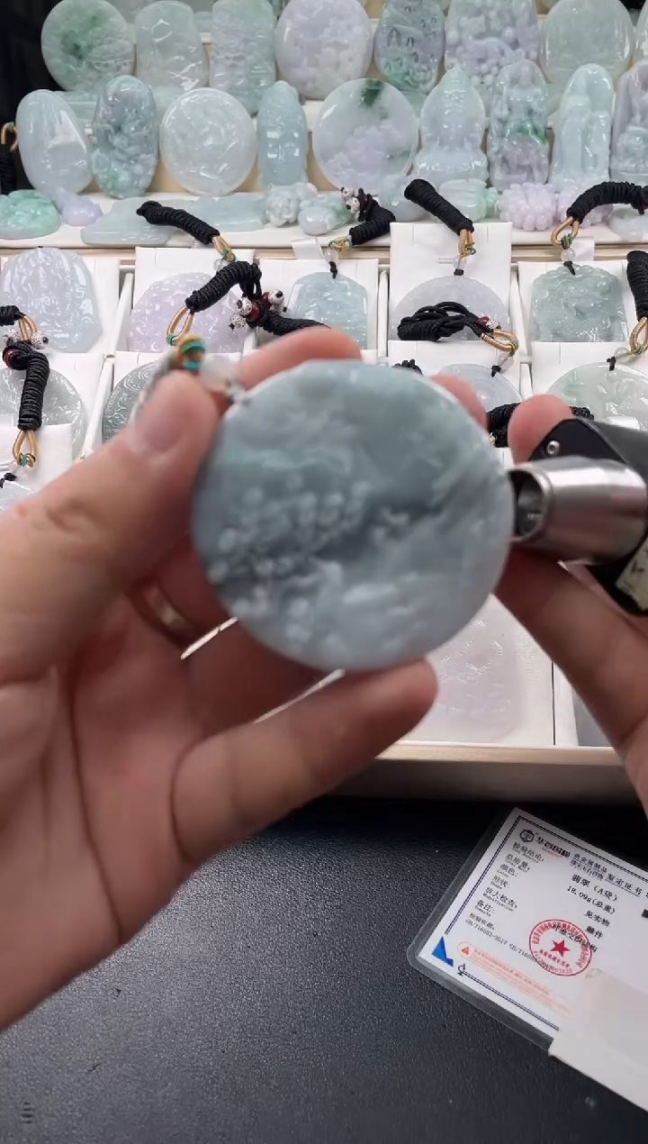 颈饰未镶嵌翡翠....10/9/.223