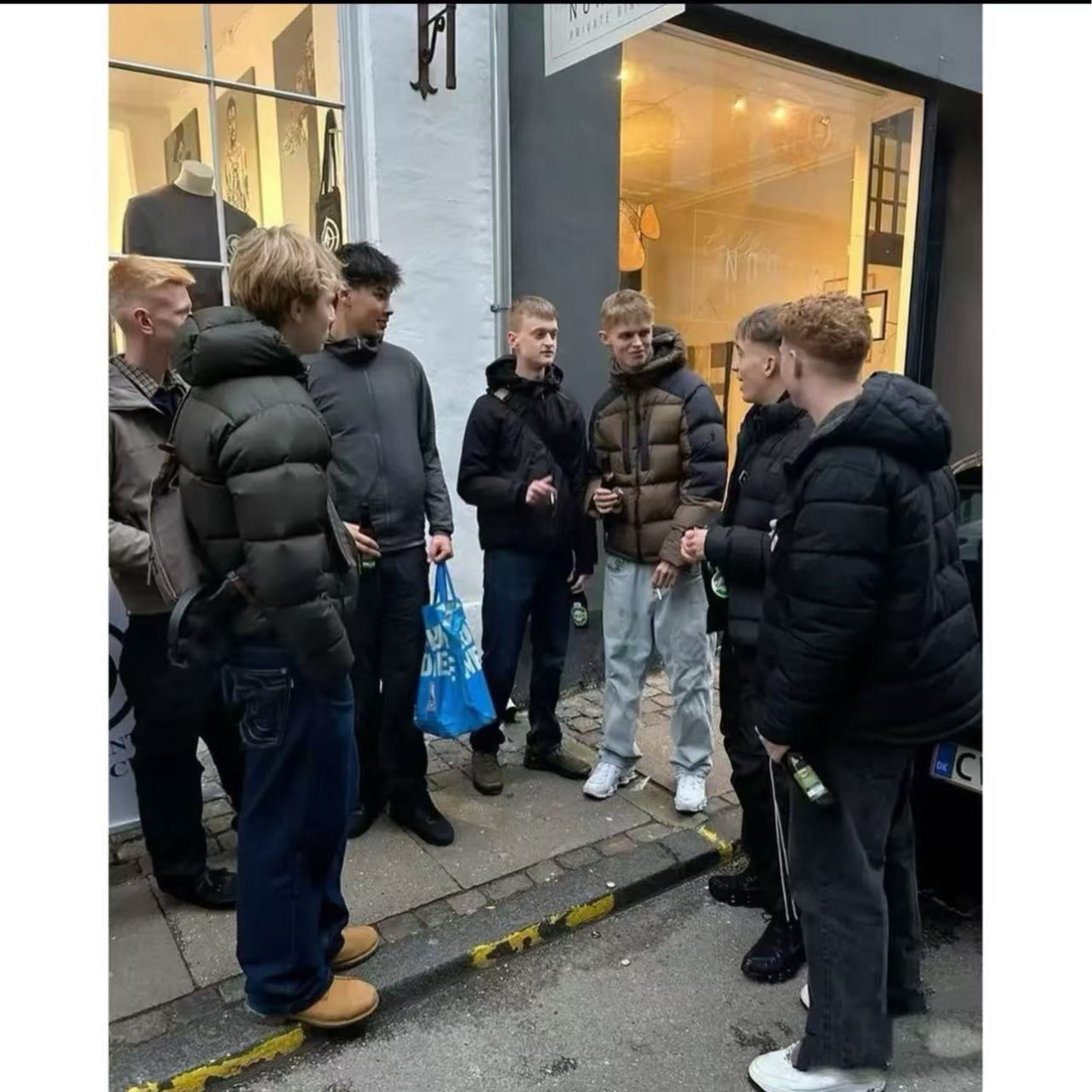 FitzRoy系列羽绒服户外保暖加厚防风防水羽绒服夹克连帽