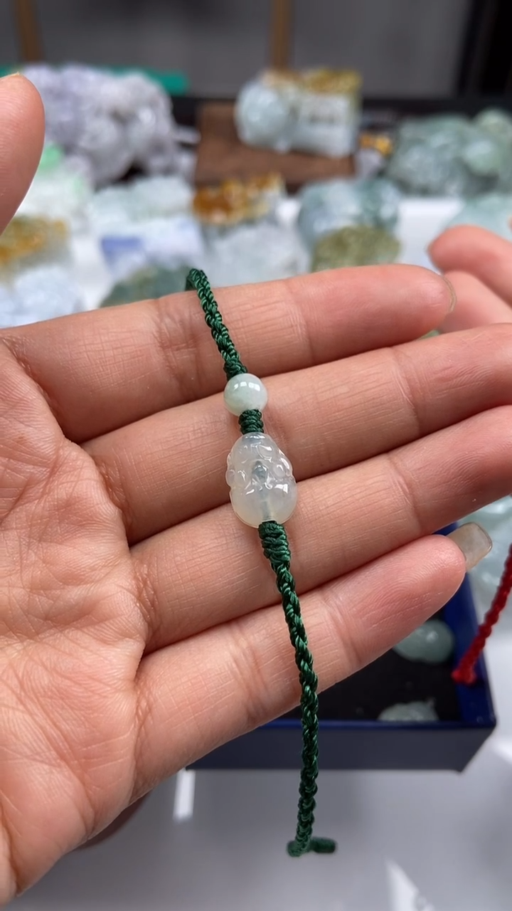 颈饰未镶嵌翡翠炊*貔貅