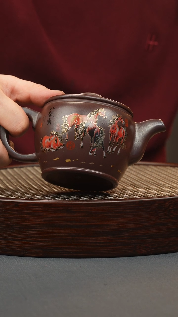 【闪购商品】紫砂茶壶石红 汉瓦 八骏珐琅彩