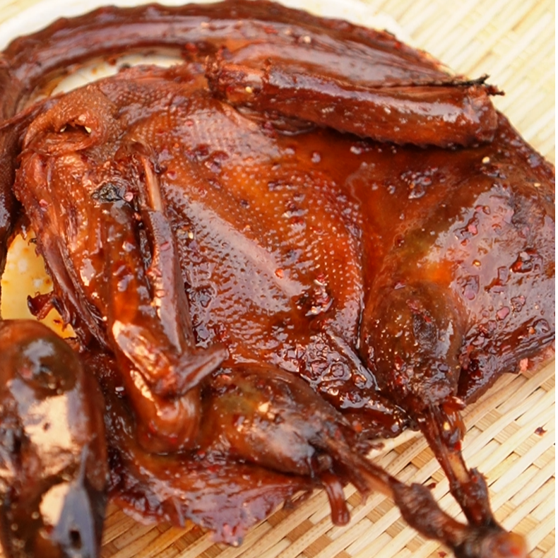 【美味不打烊】湖南特产手撕鸭香辣干香嚼劲整鸭308克