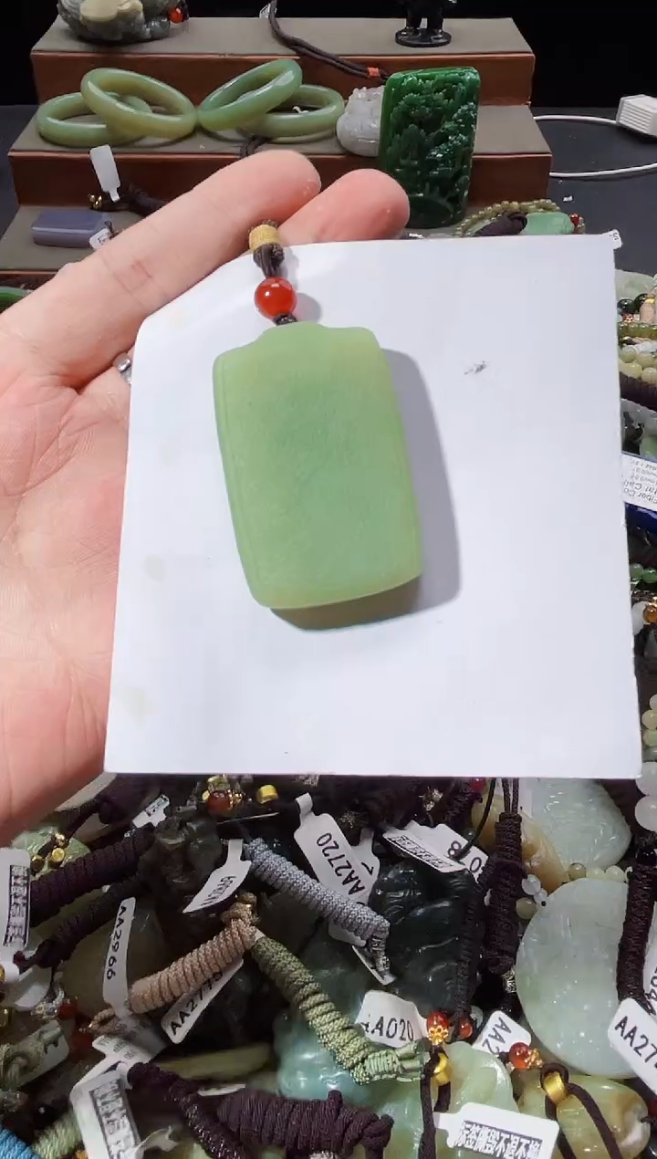 和田玉未镶嵌颈饰拍一发一