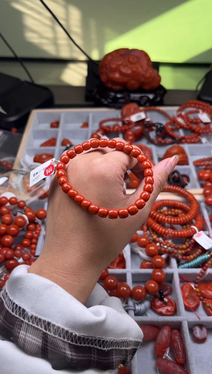 【闪购商品】南红玛瑙珠宝奇石未镶嵌6