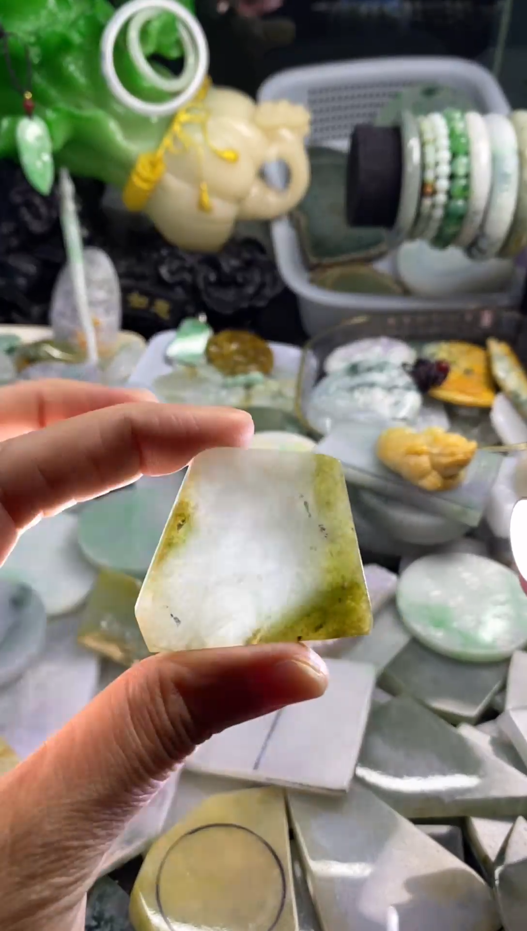 散珠翡翠A货翡翠