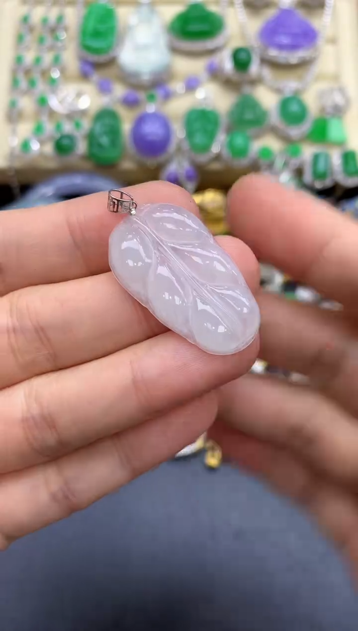 颈饰18K金镶嵌翡翠192-中国好珍宝