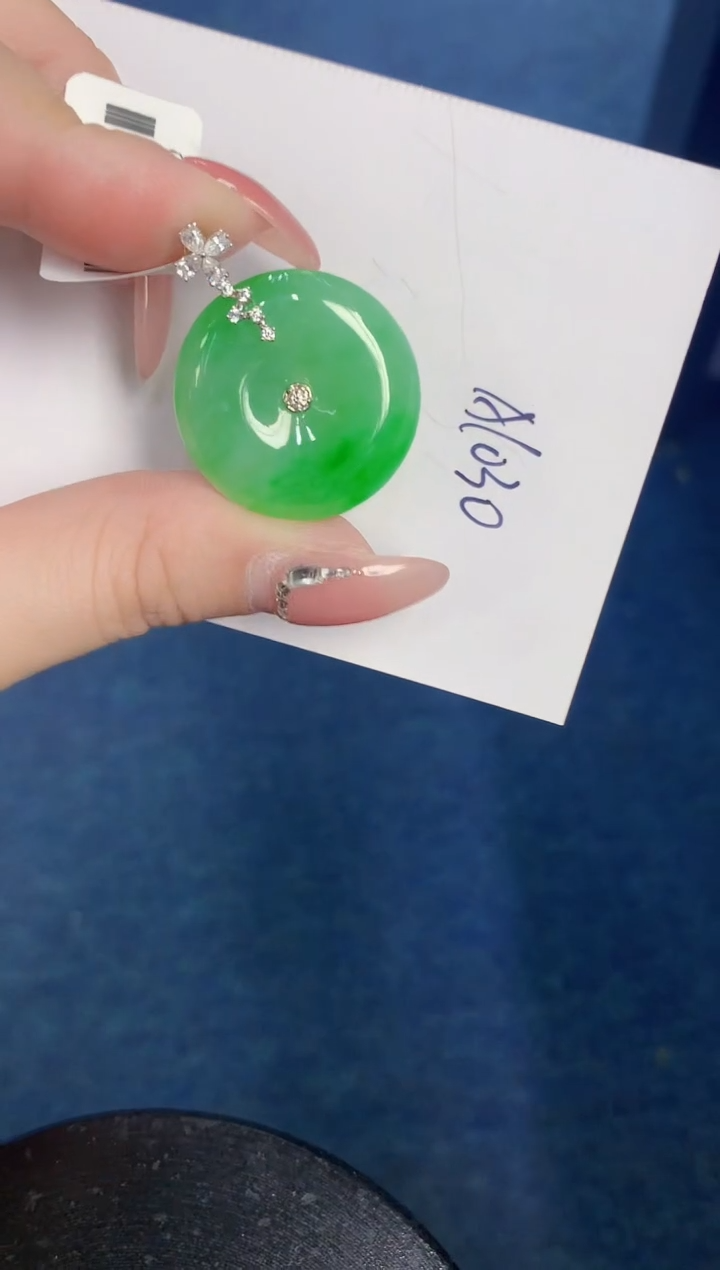 【闪购商品】翡翠颈饰18K金镶嵌000000000