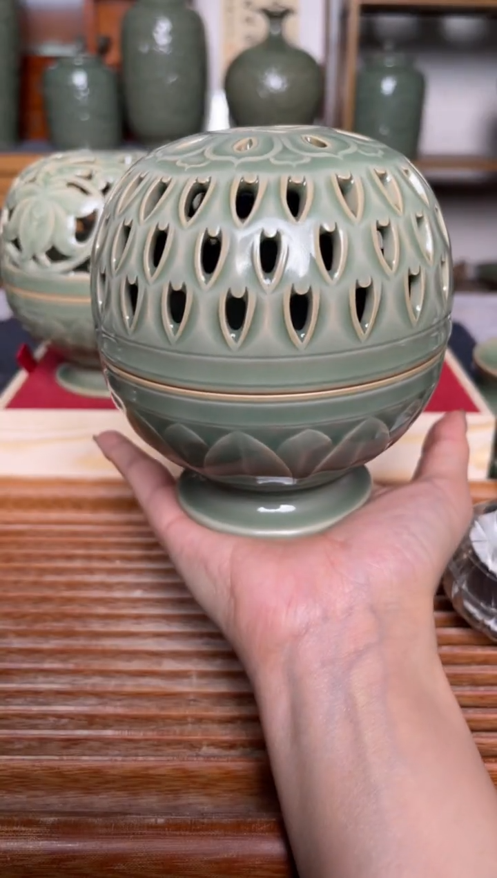 【闪购商品】其他仰山 纯手工秘色镂空香薰炉 万字纹