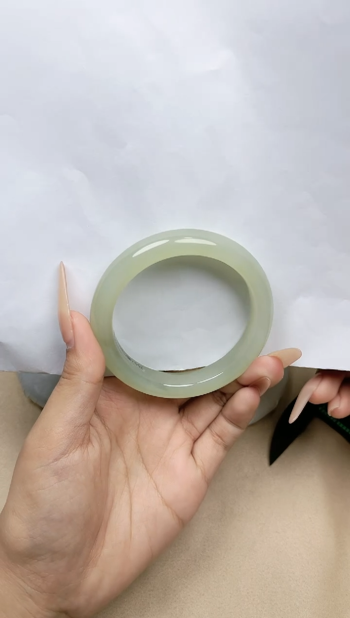 【闪购商品】和田玉手镯未镶嵌55/56圈口 YY