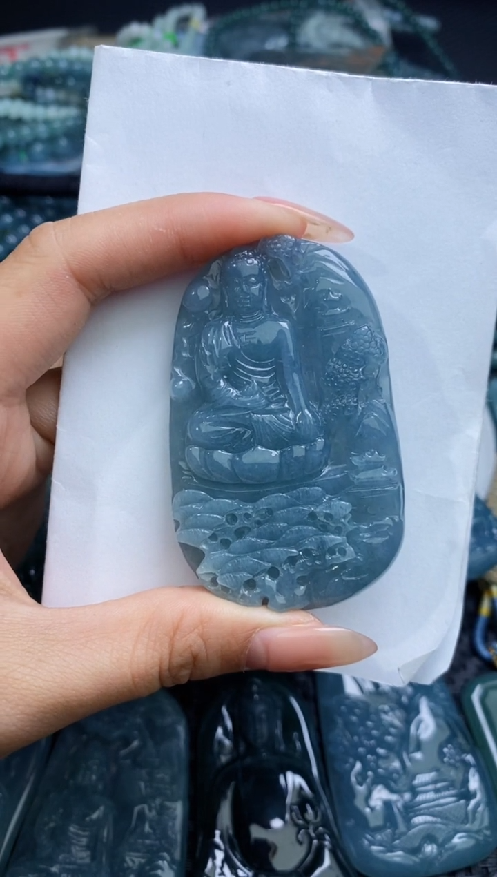 【闪购商品】翡翠颈饰未镶嵌               