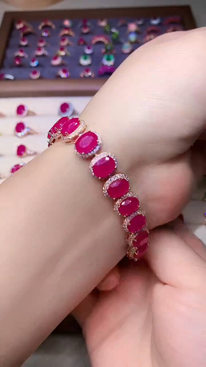【闪购商品】红宝石手链银S925镶嵌000