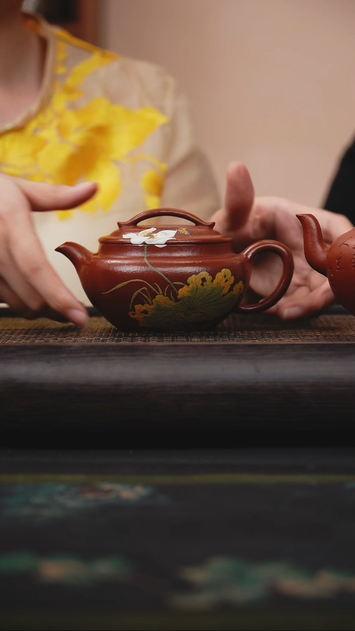 茶壶紫砂朱泥大红袍 婉玉 张继彪
