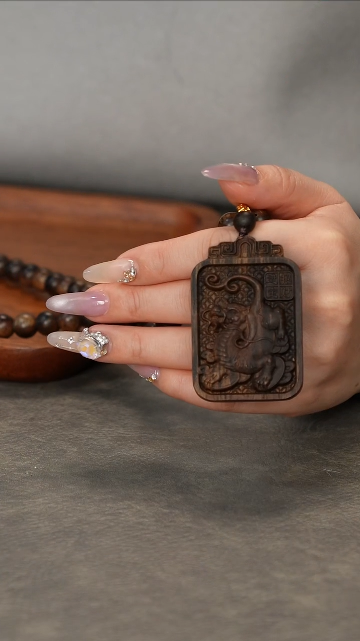 【闪购商品】沉香木手串富森红土W年老料多圈搭瘤疤2沉香木雕貔貅