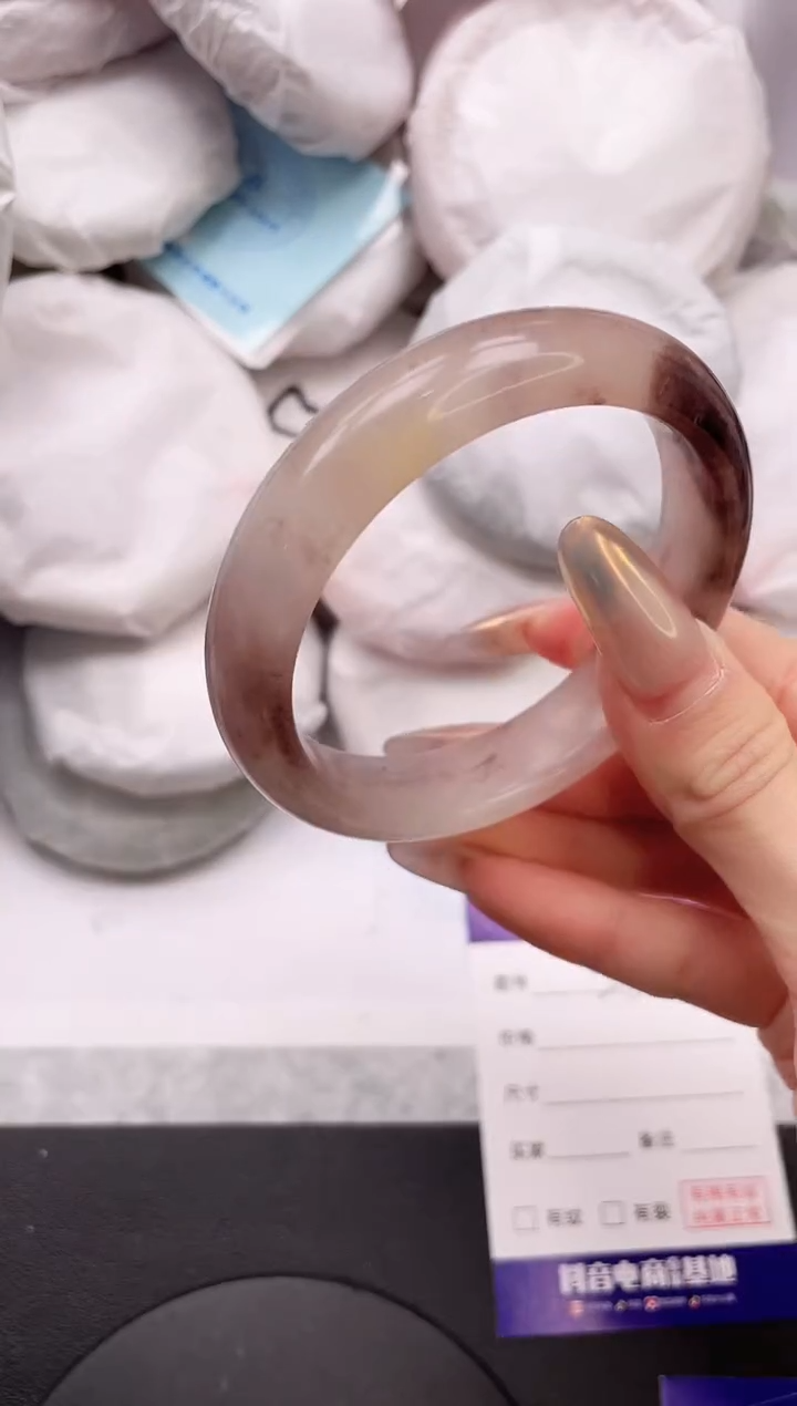 【闪购商品】石英质玉手镯未镶嵌2K232-58